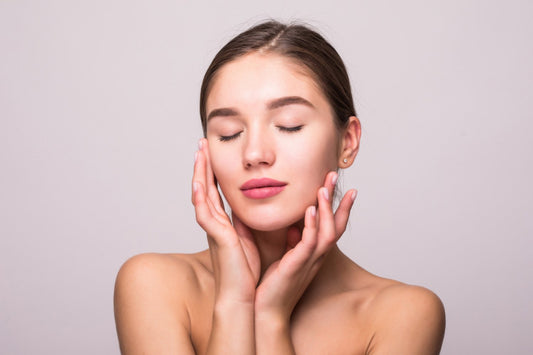 Do You Have An Oily Face? You Still Need A Face Oil