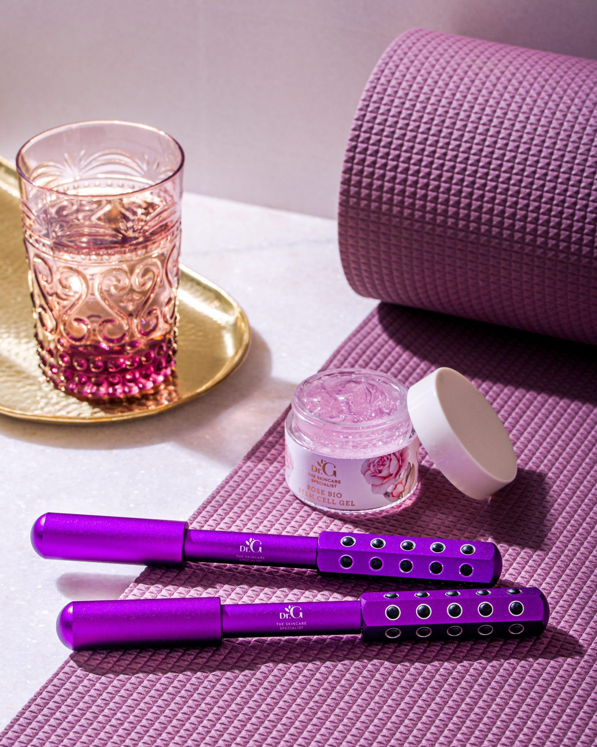 Uplift face massager roller